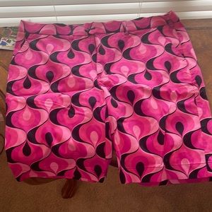 Loudmouth Golf Shorts - never worn - Pink and Black